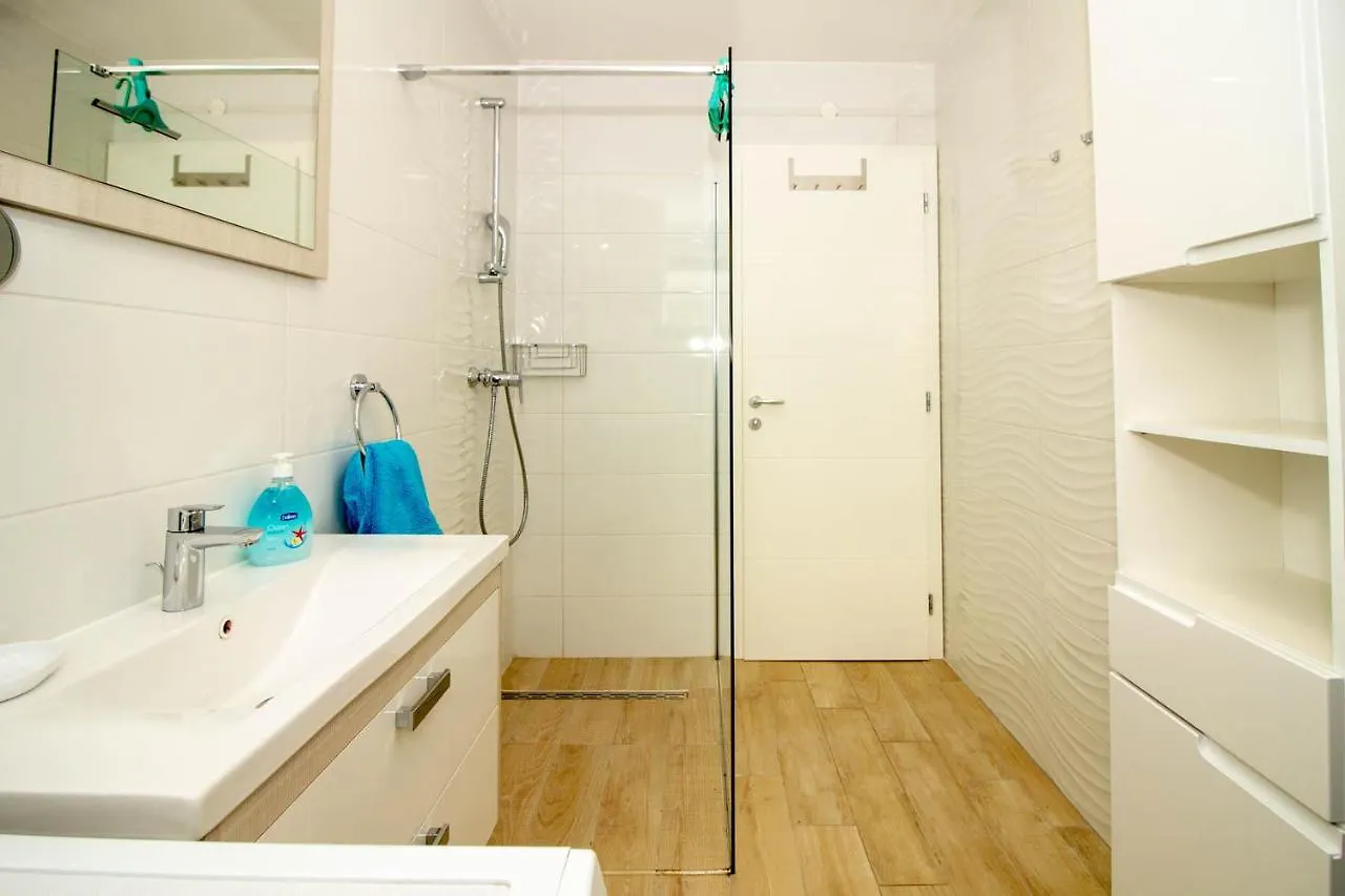 Luxury Apartment Luna Vantacici