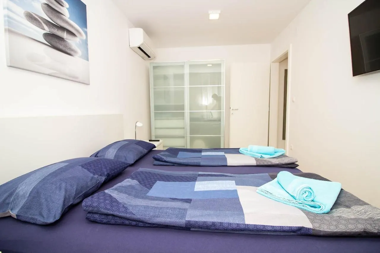 Luxury Apartment Luna Vantacici